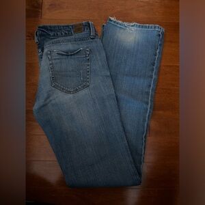 Women’s American Eagle Free Boot Jeans- Light Wash